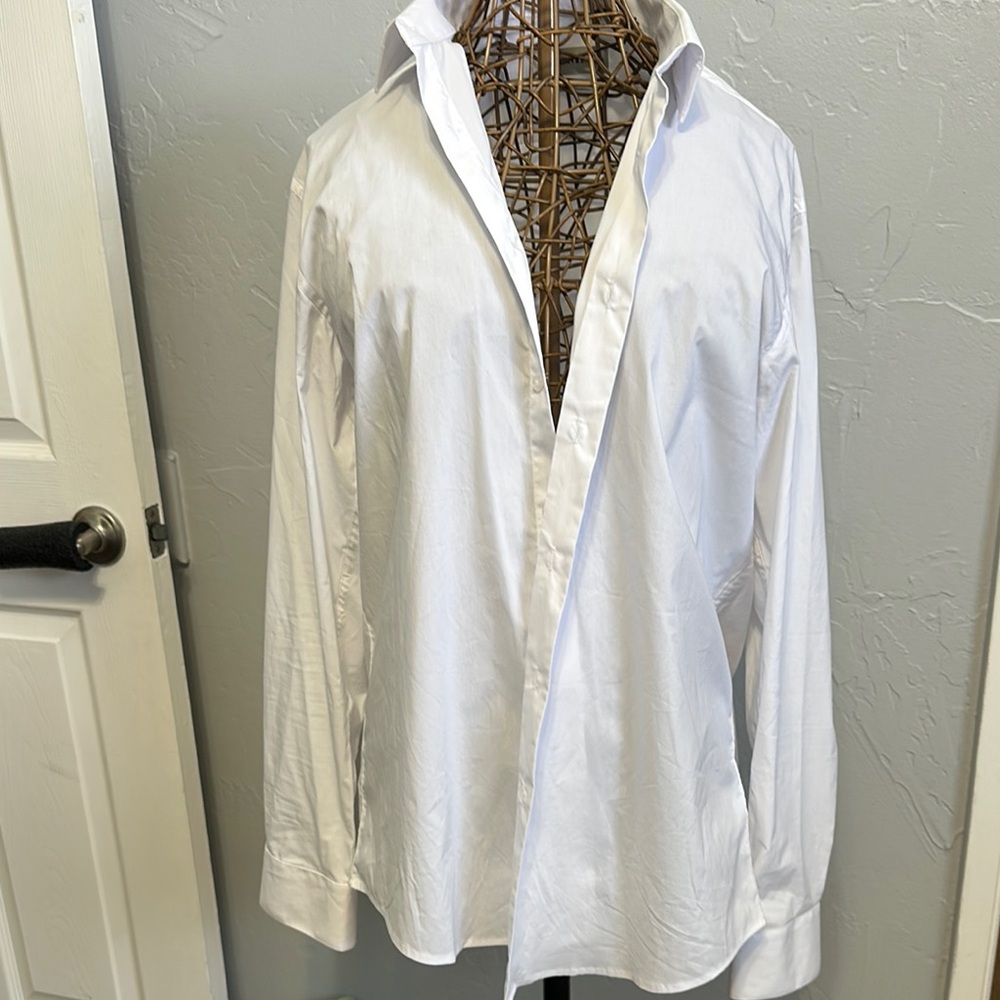 Lucky Brand White Dress Shirt with Tailored Fit. Size Large
